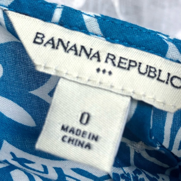 Banana Republic sleeveless floral top- 0 - Picture 3 of 4